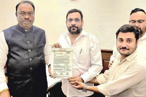 'देशात व राज्यामध्ये ई - नोटरी  सुरू करण्यात यावी'