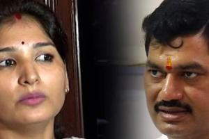 'धनंजय मुंडे यांनी माझ्या बहिणीवर केला बलात्कार'