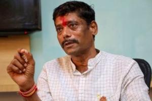 '... मिळाला निरोप, तरीही आपण बोलत राहणारच'